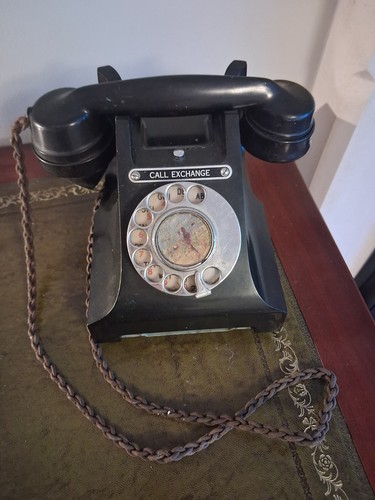 Vintage black bakelite - vintage,