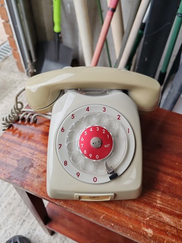 Rare ericsson retro cream - lm,