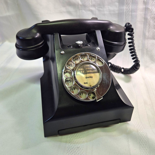 1964 gpo 328l bakerlite desk - bakerlite,