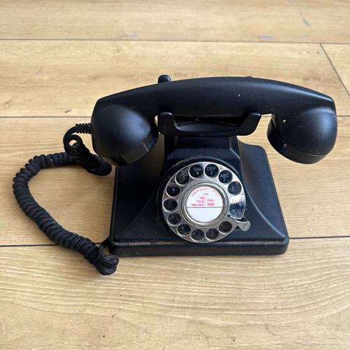 Black vintage retro - vintage/retro, corded