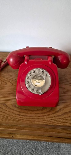 Red 1970s rotary - red, dial