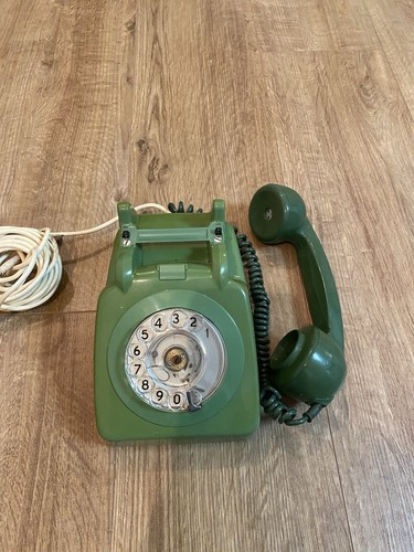 Vintage 1980s avocado green - vintage,