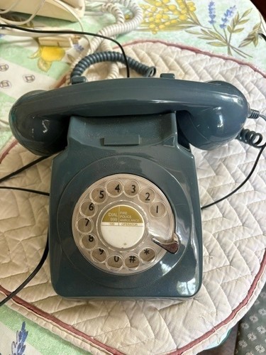 Rotary dial telelphone - dial,